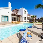 Villa Aruba *